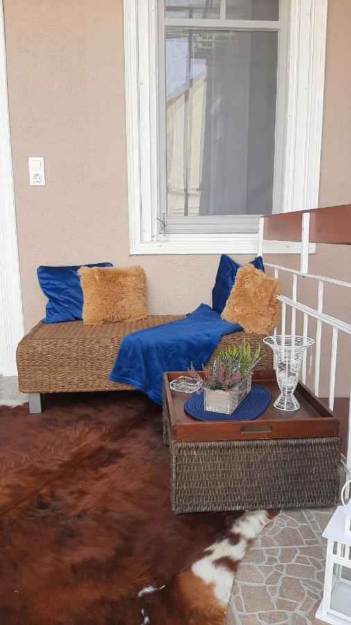Glamour Apartman Дьюла Екстер'єр фото
