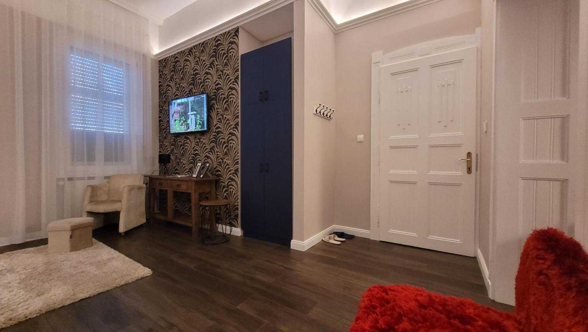 Glamour Apartman Дьюла Екстер'єр фото