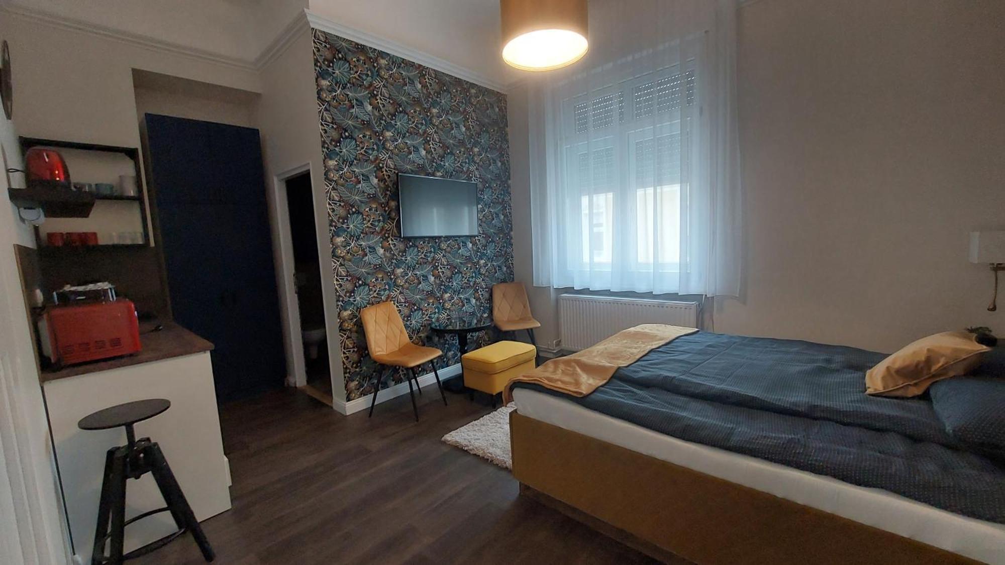 Glamour Apartman Дьюла Екстер'єр фото
