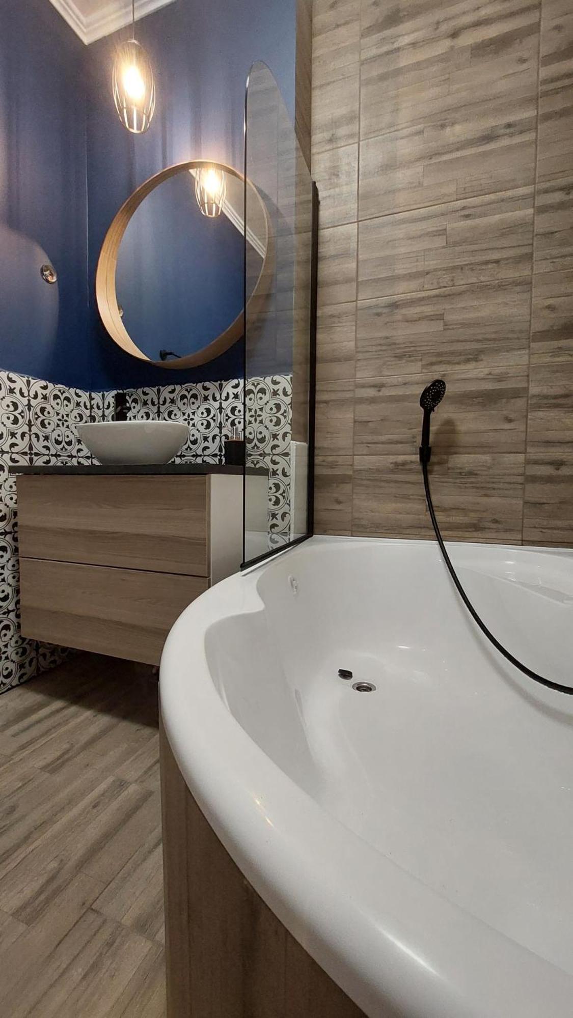 Glamour Apartman Дьюла Екстер'єр фото